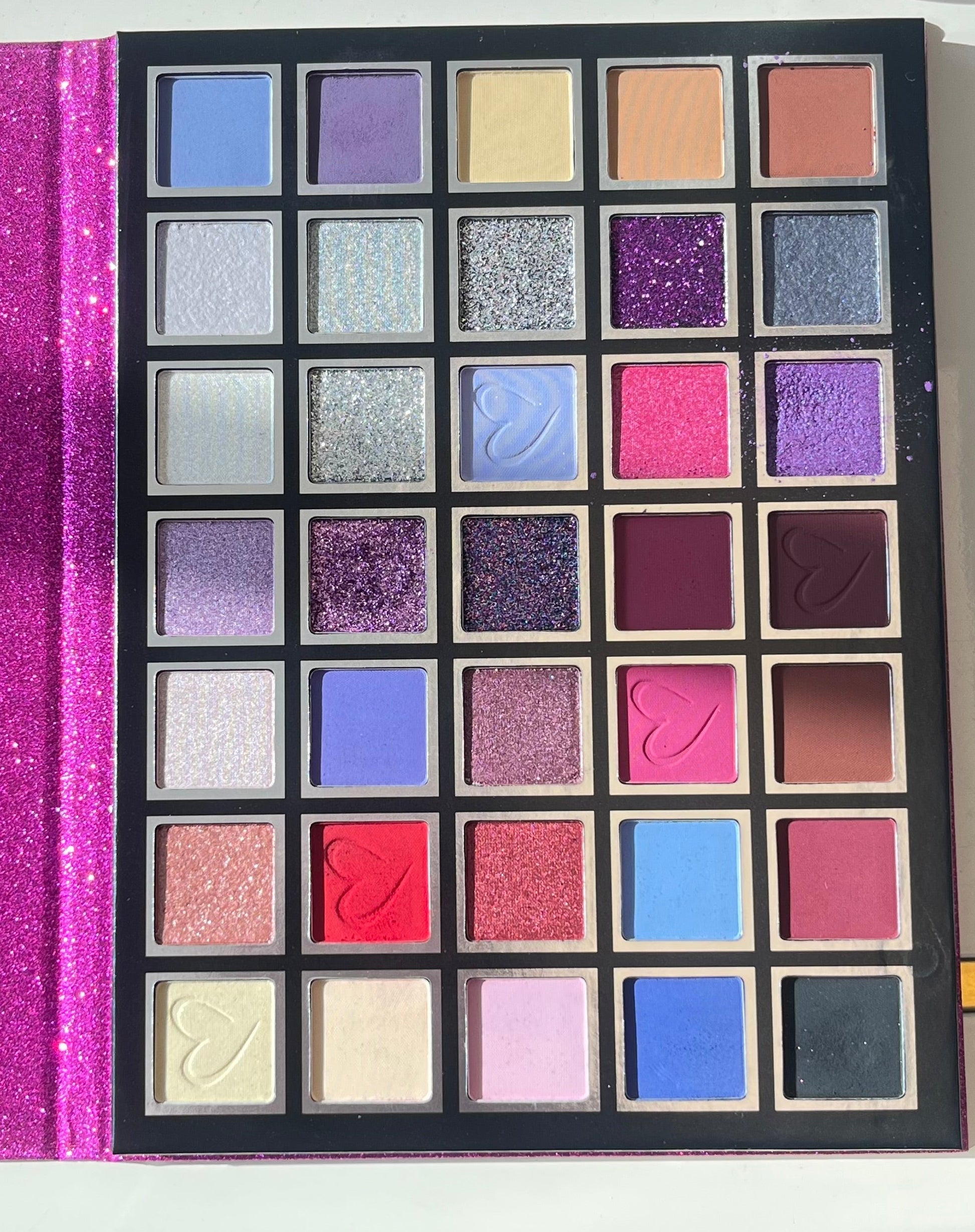 Beauty Creations The Legend 35-Color Eyeshadow Palette