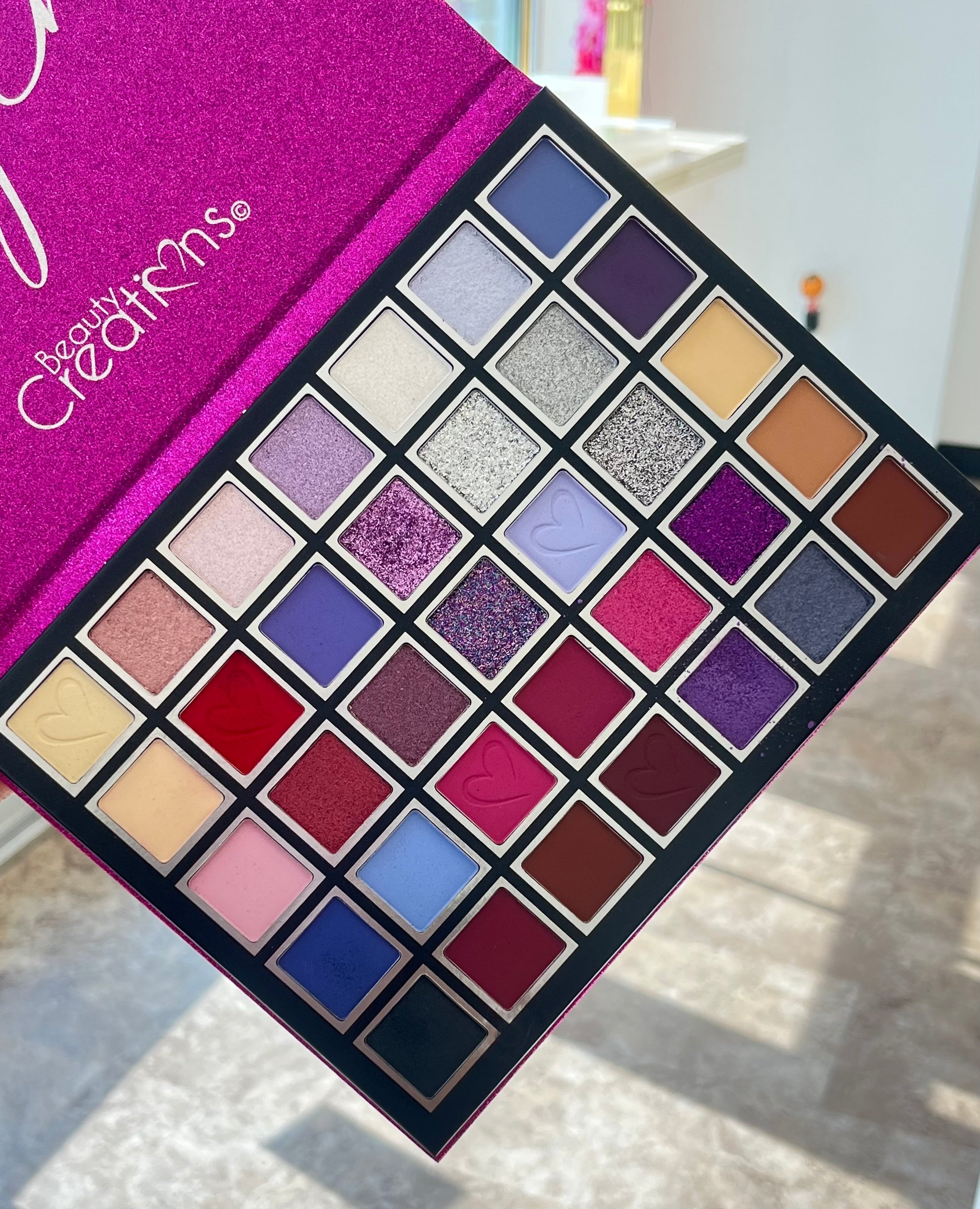 Beauty Creations The Legend 35-Color Eyeshadow Palette