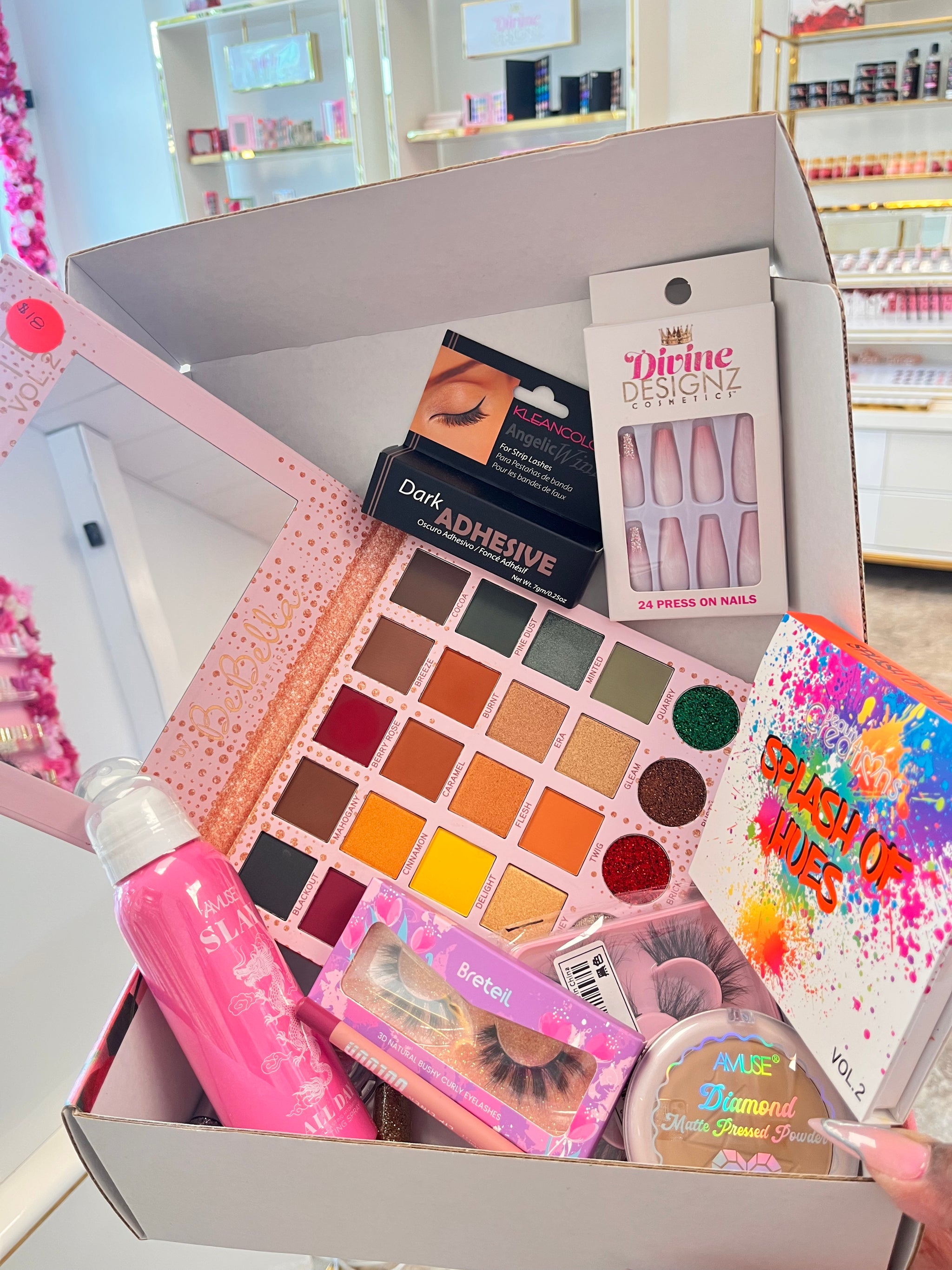 Mystery Makeup Box – Full-Size Beauty Products, Press-On Nails, Lashes, Eyeshadow & More